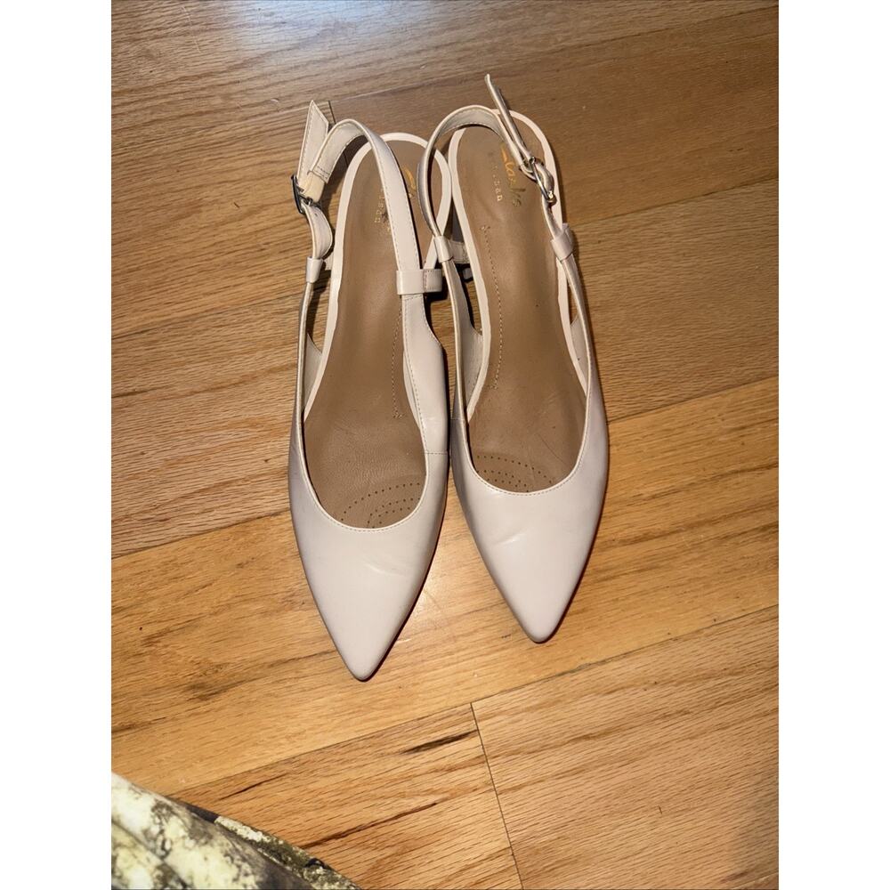 Clarks Linvale Loop Slingback Pumps Kitten Heels Pointed Toe Sz 9 Beige-Blush - Picture 5 of 8